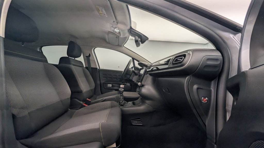Photo véhicule 1 CITROëN C3 PureTech 110 ch BVM6 Max