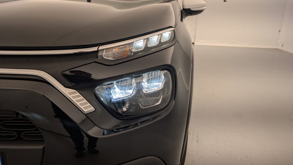 Photo véhicule 1 CITROëN C3 PureTech 110 ch BVM6 Max