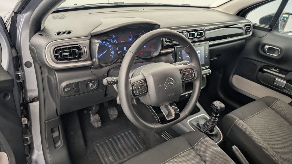 Photo véhicule 1 CITROëN C3 PureTech 110 ch BVM6 Max