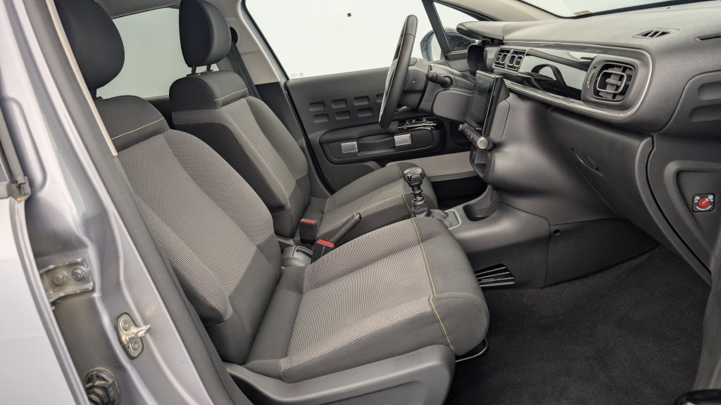 Photo véhicule 1 CITROëN C3 PureTech 110 ch BVM6 Max