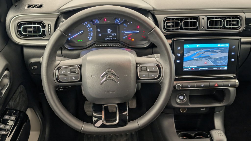 Photo véhicule 1 CITROëN C3 PureTech 110 ch BVM6 Max