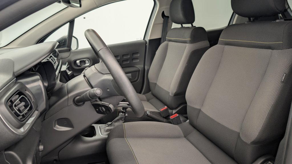 Photo véhicule 1 CITROëN C3 PureTech 110 ch BVM6 Max