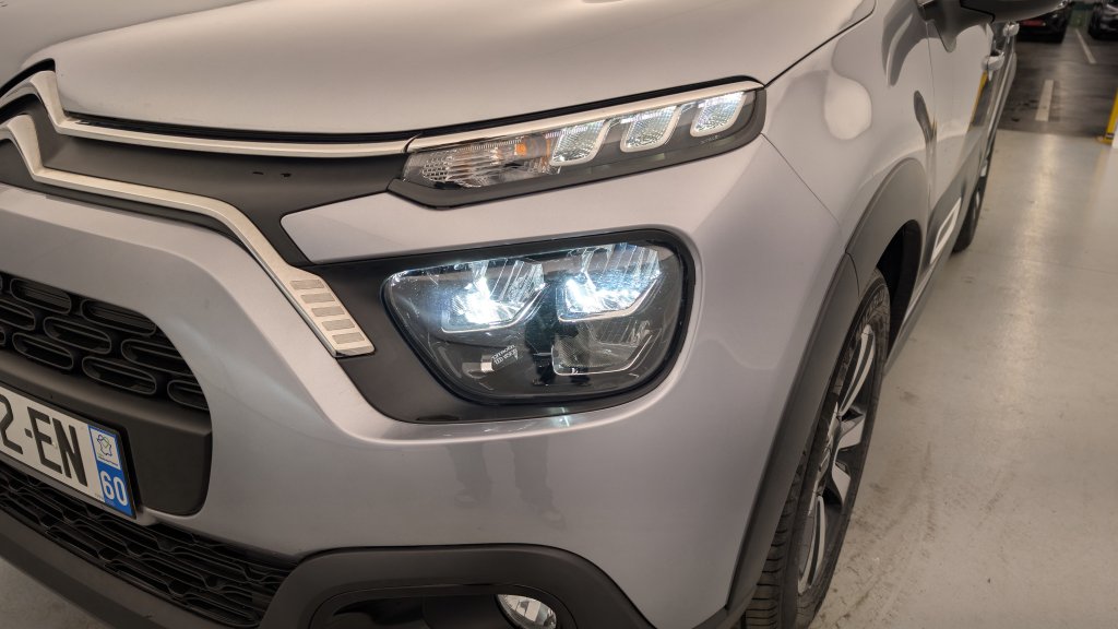 Photo véhicule 1 CITROëN C3 PureTech 110 ch BVM6 Max