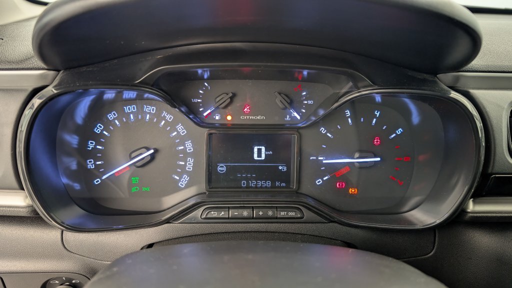 Photo véhicule 1 CITROëN C3 PureTech 110 ch BVM6 Max