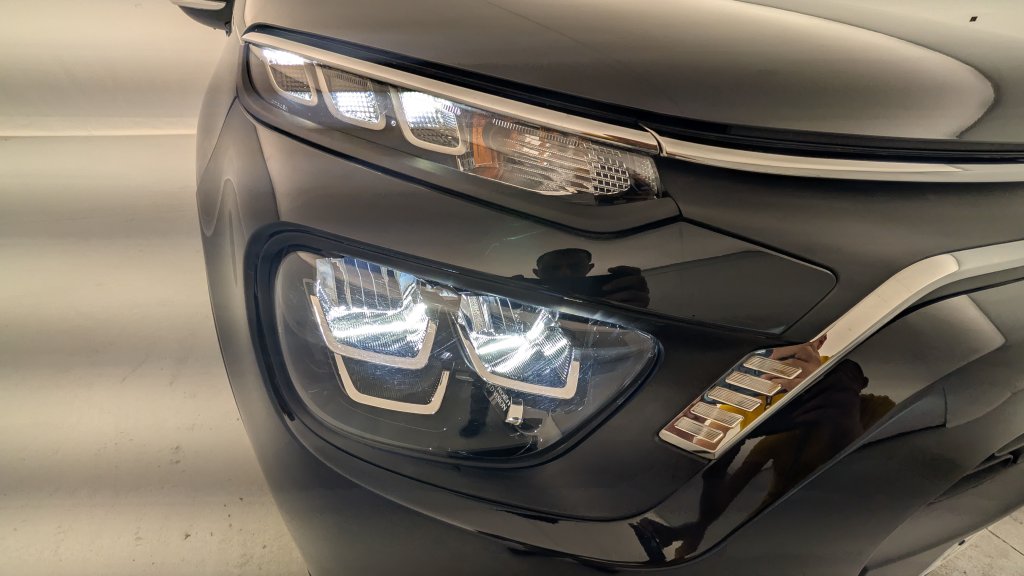 Photo véhicule 1 CITROëN C3 PureTech 110 BVM6 Plus