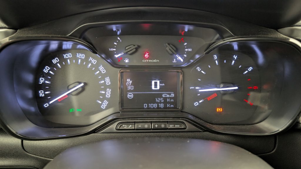 Photo véhicule 1 CITROëN C3 PureTech 110 ch BVM6 Max