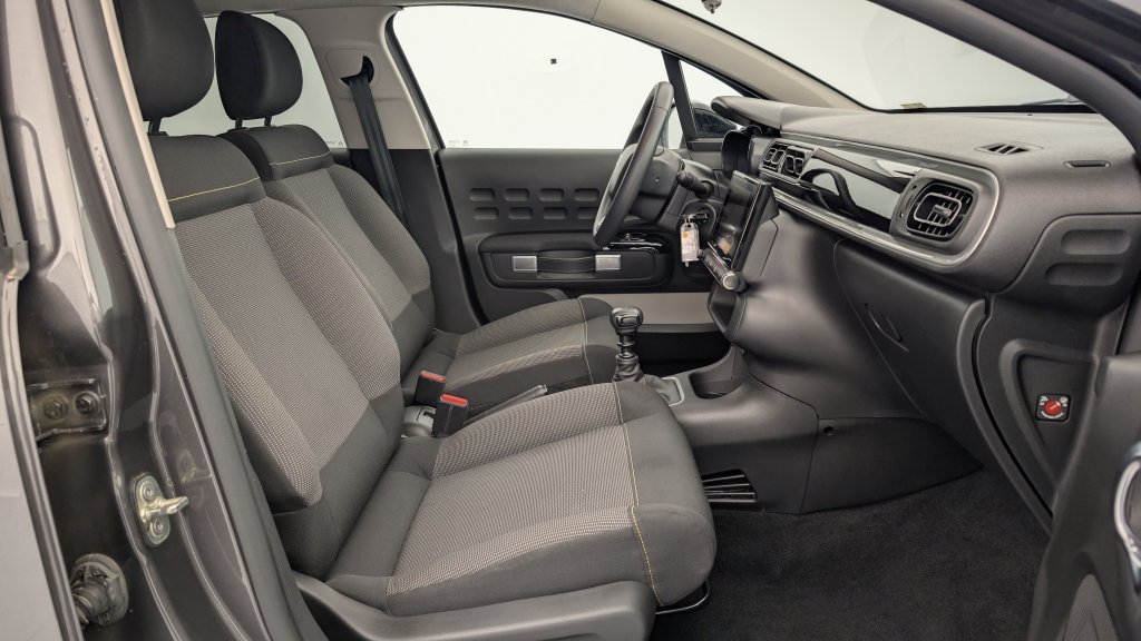 Photo véhicule 1 CITROëN C3 PureTech 110 ch BVM6 Max