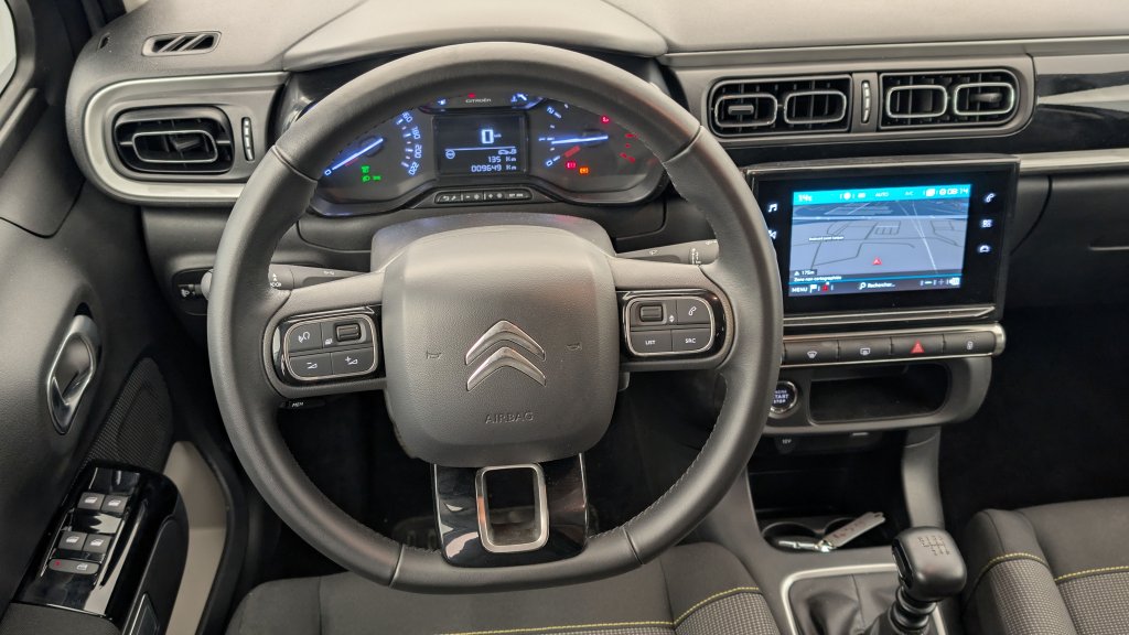 Photo véhicule 1 CITROëN C3 PureTech 110 ch BVM6 Max