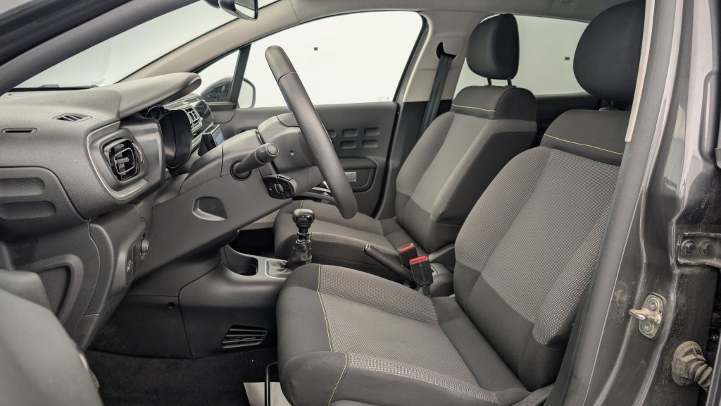 Photo véhicule 1 CITROëN C3 PureTech 110 ch BVM6 Max