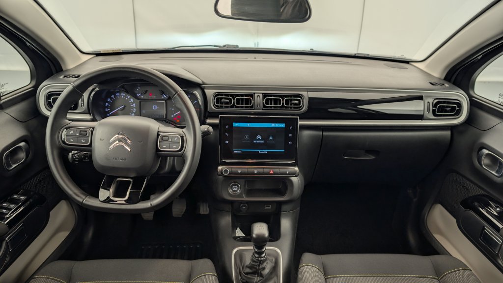 Photo véhicule 1 CITROëN C3 PureTech 110 ch BVM6 Max