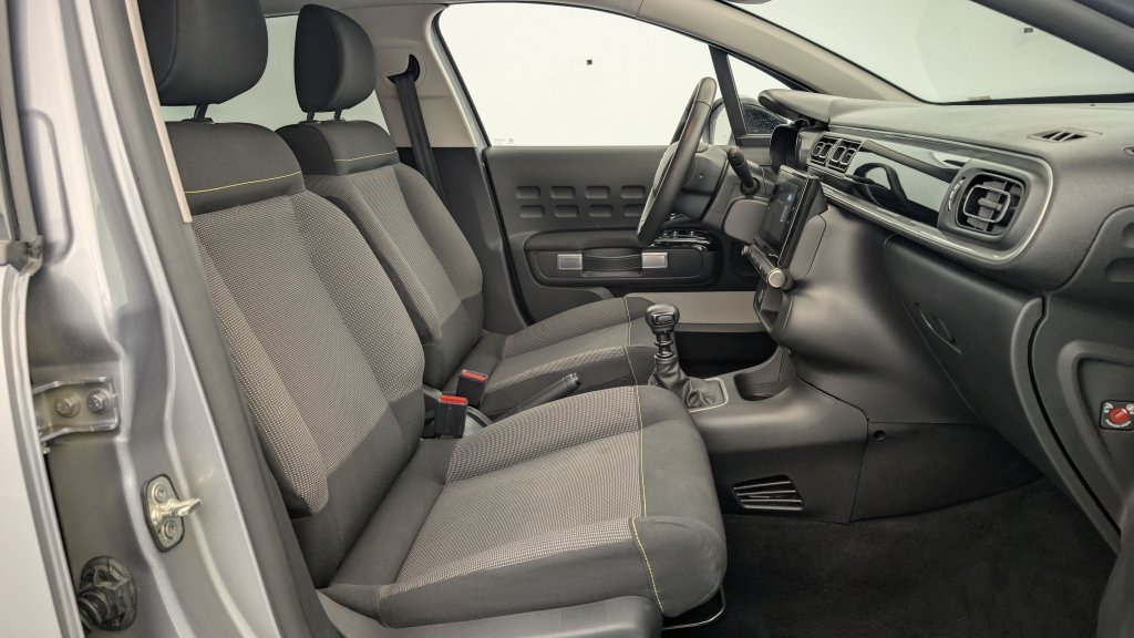 Photo véhicule 1 CITROëN C3 PureTech 110 ch BVM6 Max