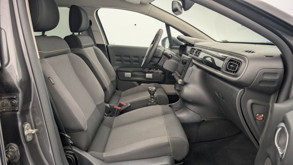 Photo véhicule 1 CITROëN C3 PureTech 110 ch BVM6 Max