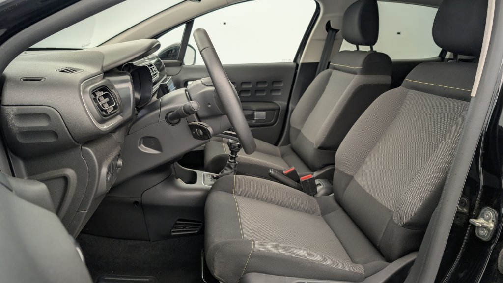 Photo véhicule 1 CITROëN C3 PureTech 110 ch BVM6 Max