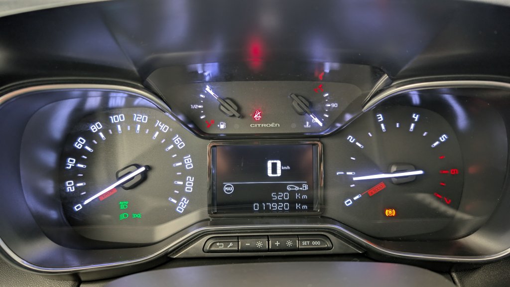 Photo véhicule 1 CITROëN C3 aircross PureTech 110 S S BVM6 Plus