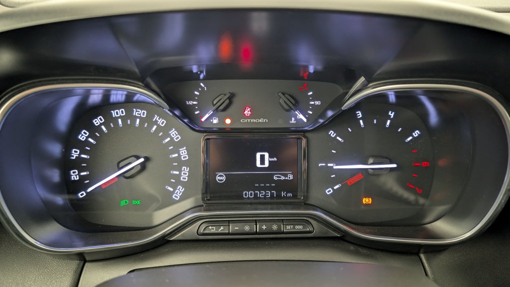 Photo véhicule 1 CITROëN C3 aircross PureTech 110 S S BVM6 Plus