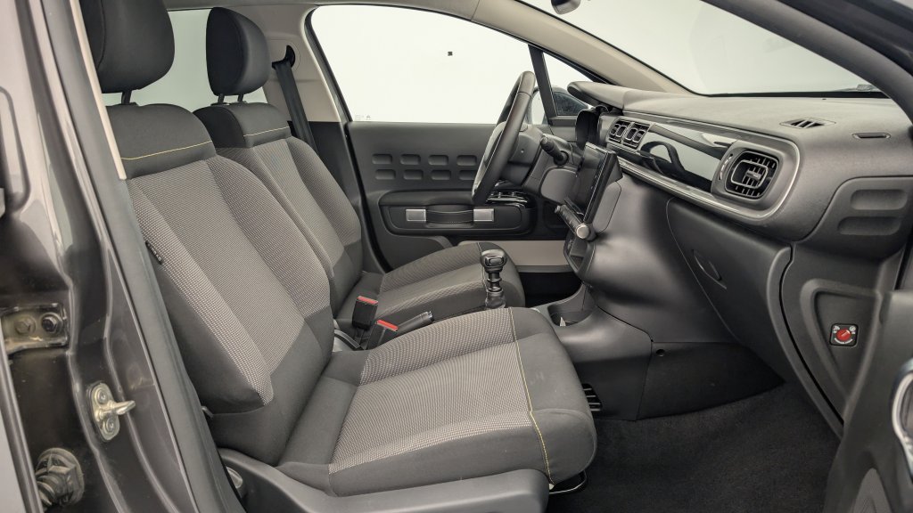 Photo véhicule 1 CITROëN C3 PureTech 110 ch BVM6 Max