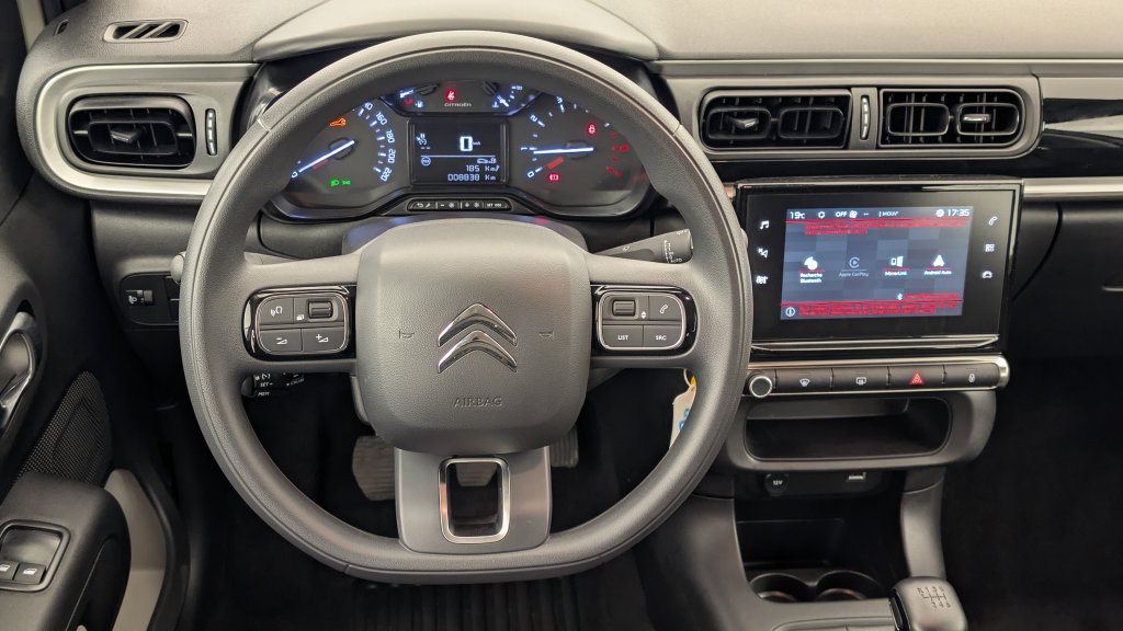 Photo véhicule 1 CITROëN C3 PureTech 110 BVM6 Plus
