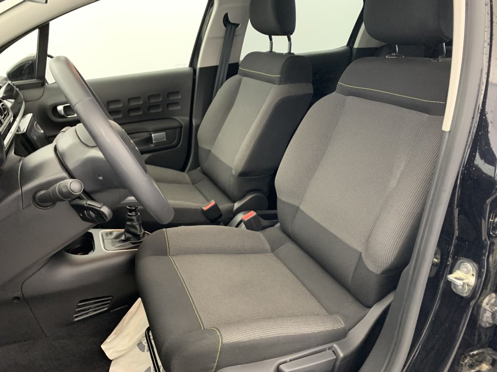 Photo véhicule 1 CITROëN C3 PureTech 110 ch BVM6 Max