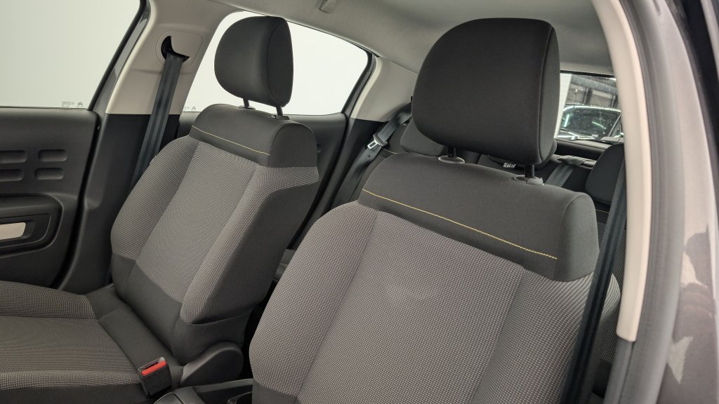 Photo véhicule 1 CITROëN C3 PureTech 110 BVM6 Plus