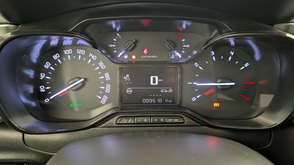 Photo véhicule 1 CITROëN C3 PureTech 110 ch BVM6 Max