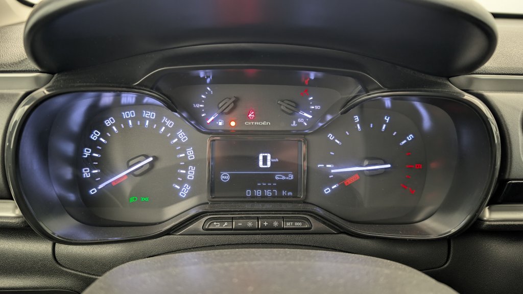 Photo véhicule 1 CITROëN C3 PureTech 110 BVM6 Plus