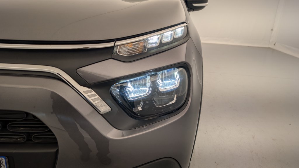 Photo véhicule 1 CITROëN C3 PureTech 110 ch BVM6 Max