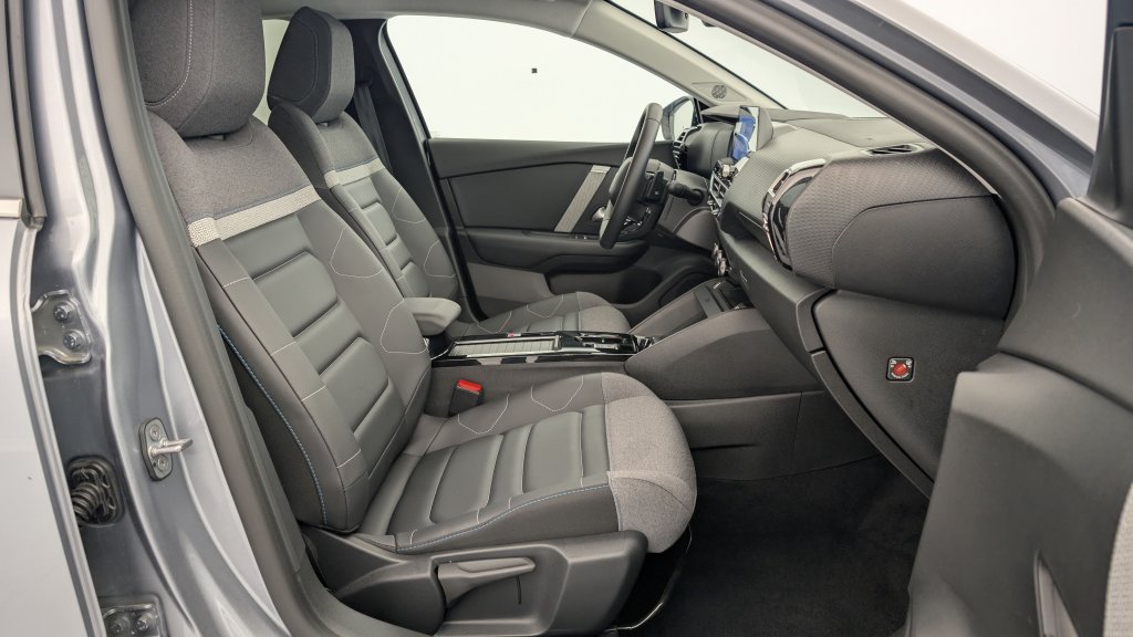Photo véhicule 1 CITROëN C4 PureTech 130 EAT8 Max
