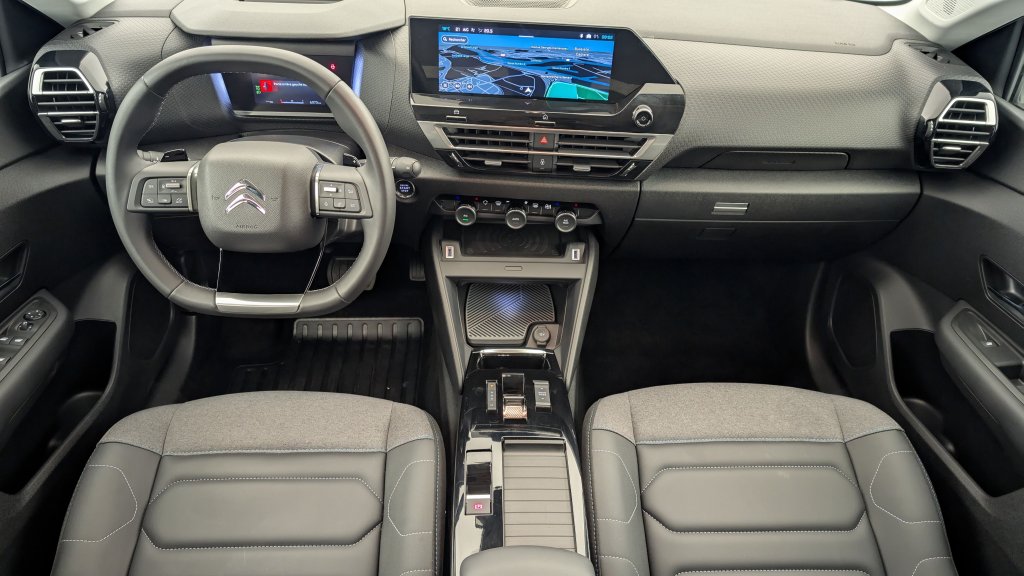 Photo véhicule 1 CITROëN C4 PureTech 130 EAT8 Max