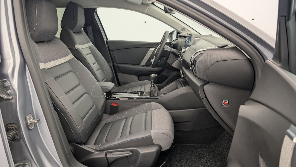 Photo véhicule 1 CITROëN C4 PureTech 130 BVM6 Max