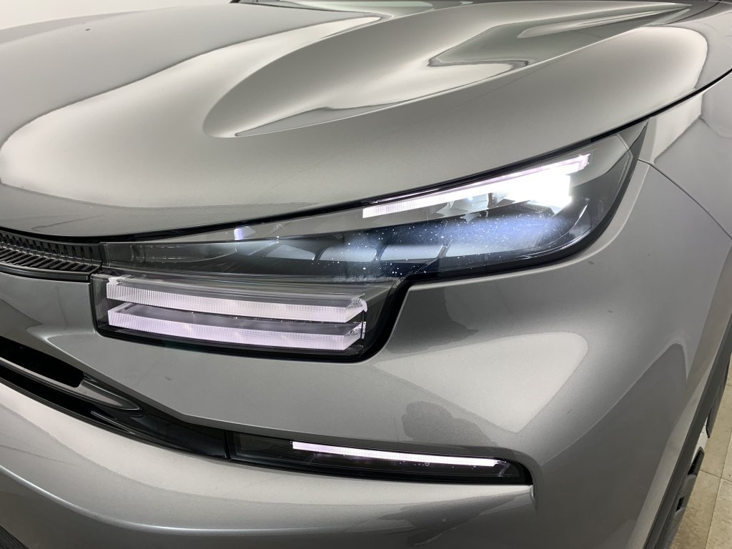 Photo véhicule 1 CITROëN C4 nouvelle HYBRIDE 136 E-DCS6 PLUS