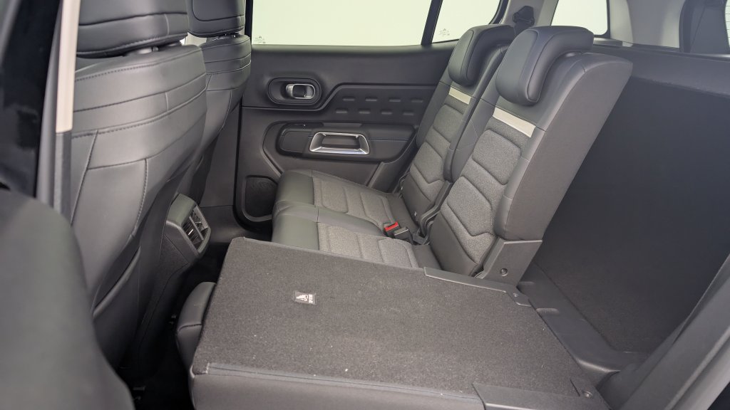 Photo véhicule 1 CITROëN C5 aircross Hybride 136 e-DCS6 Plus