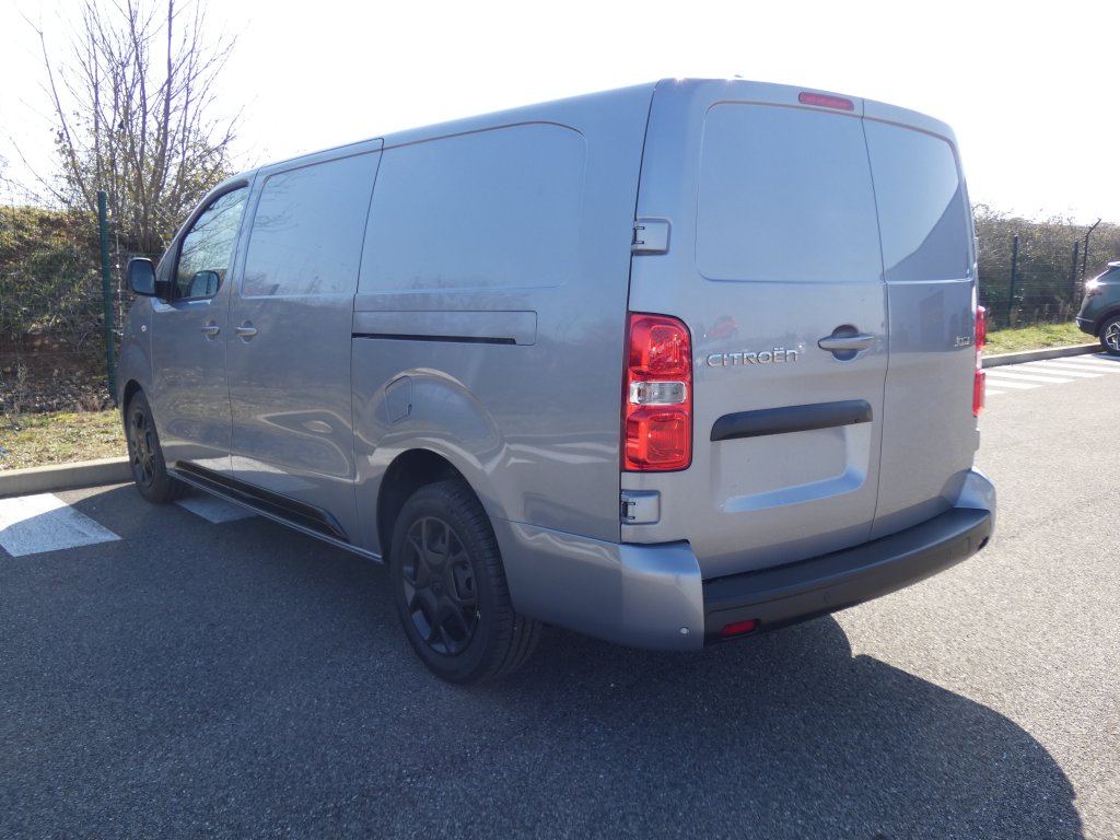 Photo véhicule 1 CITROëN Jumpy fourgon nouveau XL BLUEHDI 180 S S EAT8