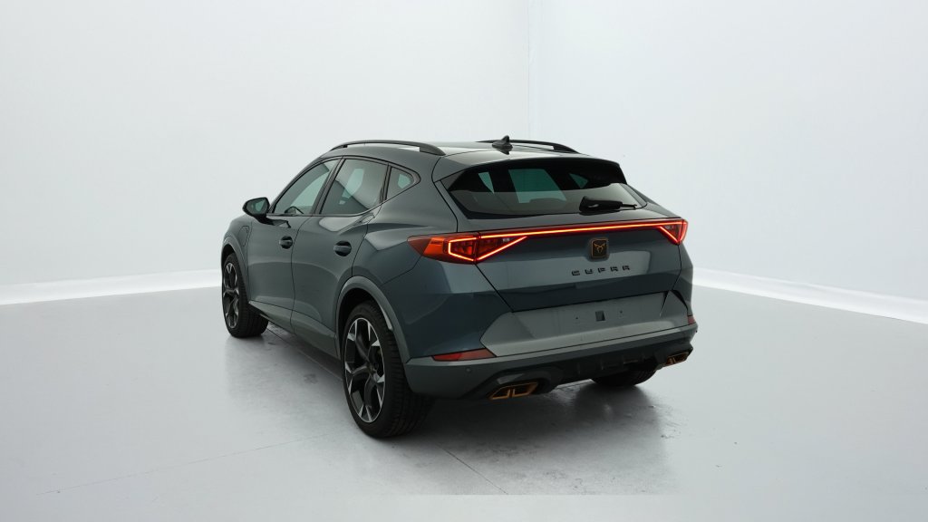 Photo véhicule 1 CUPRA Formentor 1.4 E-HYBRID 245 CH DSG6 VZ