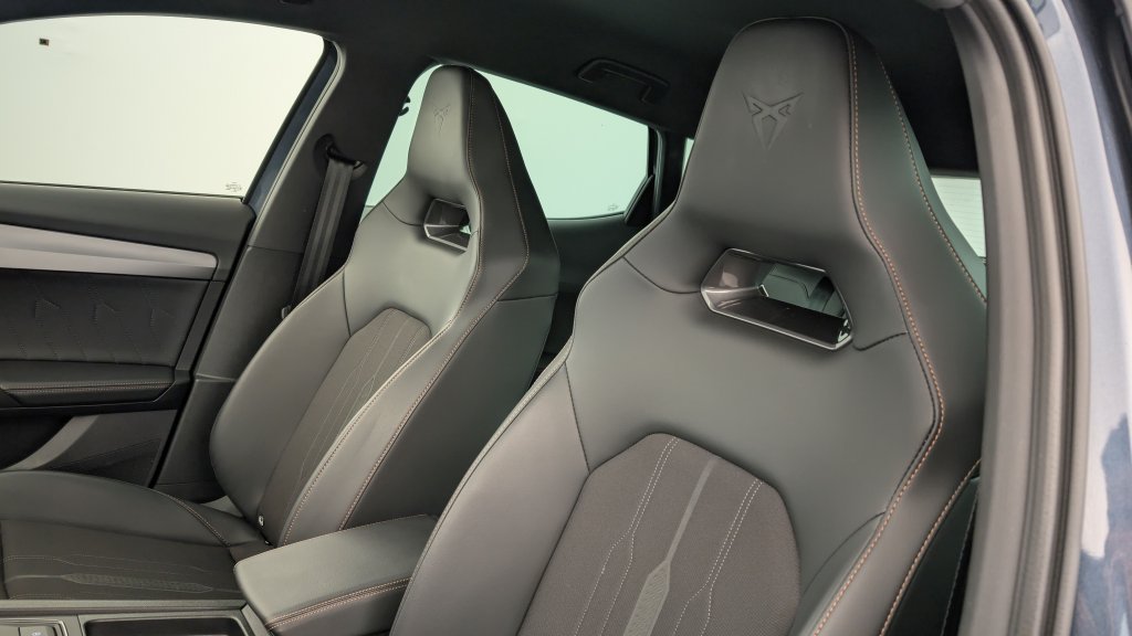 Photo véhicule 1 CUPRA Formentor 1.4 E-HYBRID 245 CH DSG6 VZ