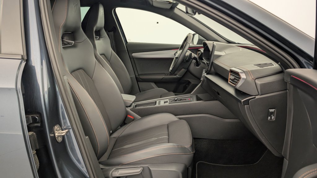 Photo véhicule 1 CUPRA Formentor 1.4 E-HYBRID 245 CH DSG6 VZ