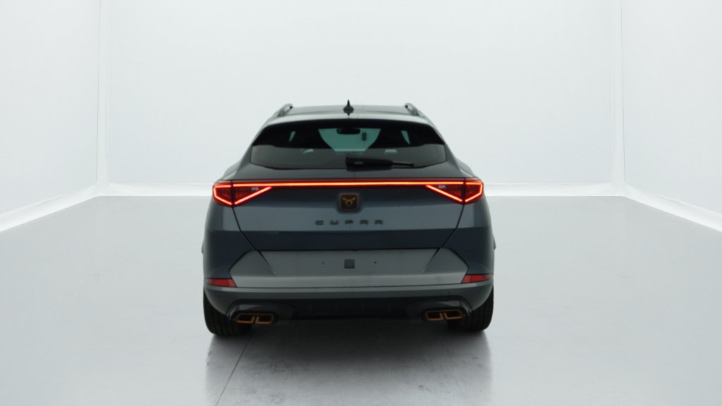 Photo véhicule 1 CUPRA Formentor 1.4 E-HYBRID 245 CH DSG6 VZ