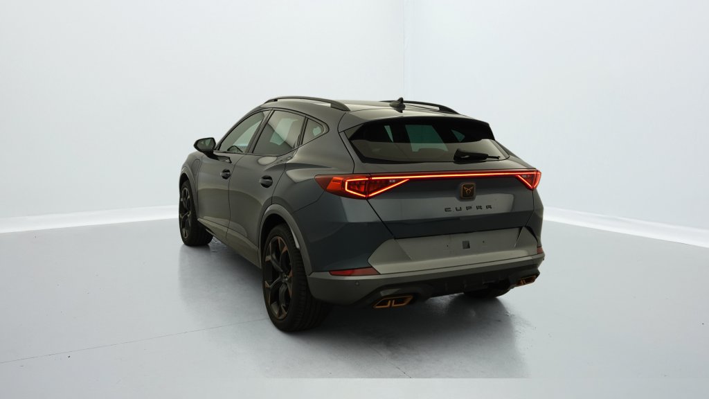 Photo véhicule 1 CUPRA Formentor 1.4 E-HYBRID 245 CH DSG6 VZ