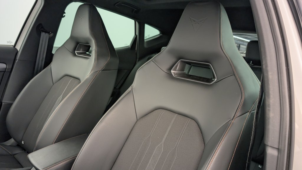 Photo véhicule 1 CUPRA Formentor 1.4 E-HYBRID 245 CH DSG6 VZ