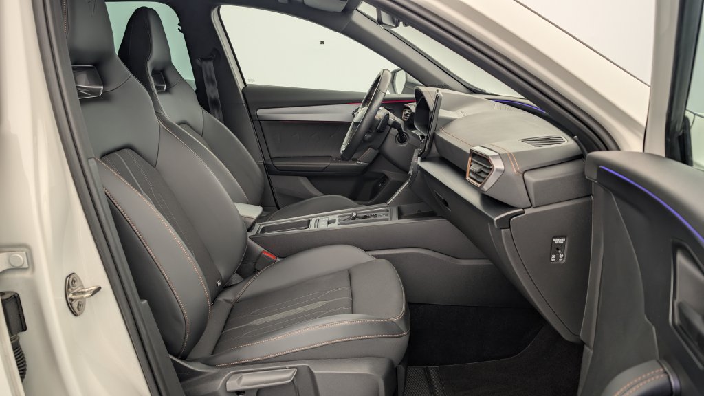 Photo véhicule 1 CUPRA Formentor 1.4 E-HYBRID 245 CH DSG6 VZ