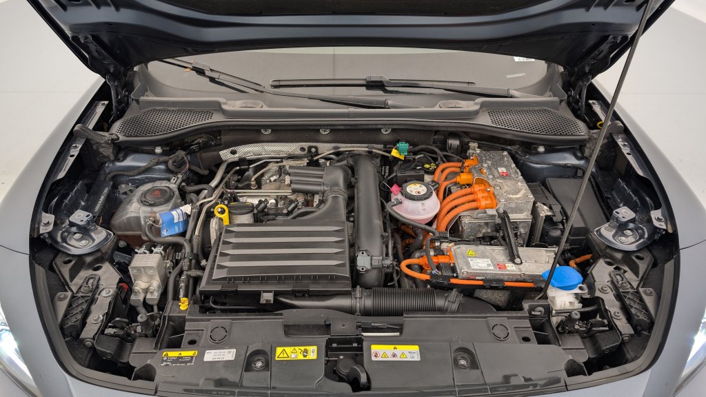 Photo véhicule 1 CUPRA Formentor 1.4 E-HYBRID 245 CH DSG6 VZ