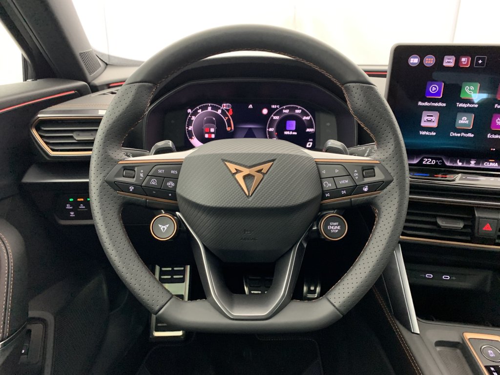 Photo véhicule 1 CUPRA Formentor nouveau 1.5 ETSI HYBRID 150 CH DSG7 V