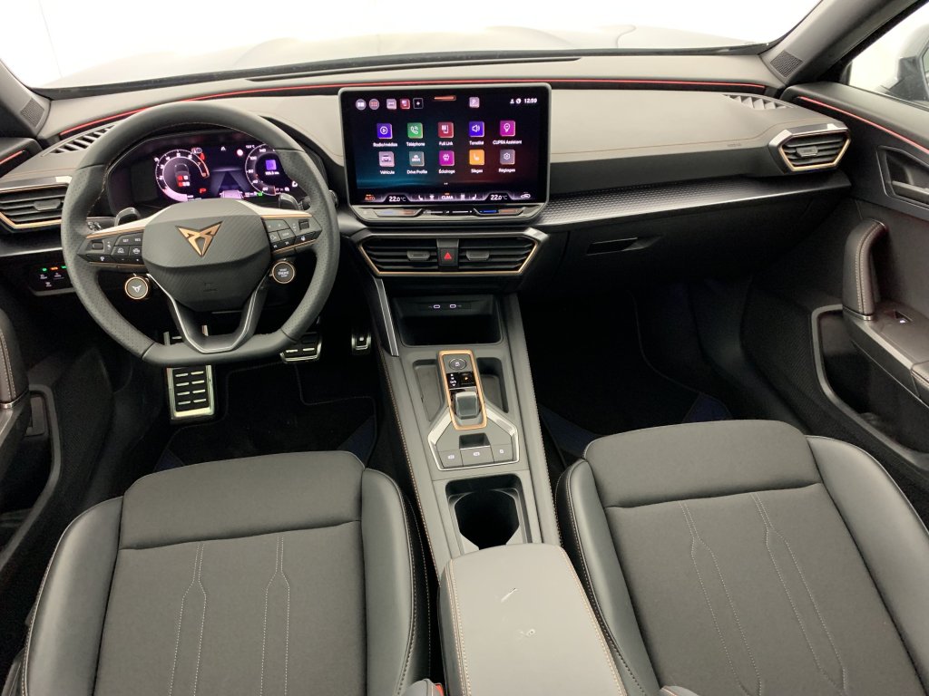 Photo véhicule 1 CUPRA Formentor nouveau 1.5 ETSI HYBRID 150 CH DSG7 V