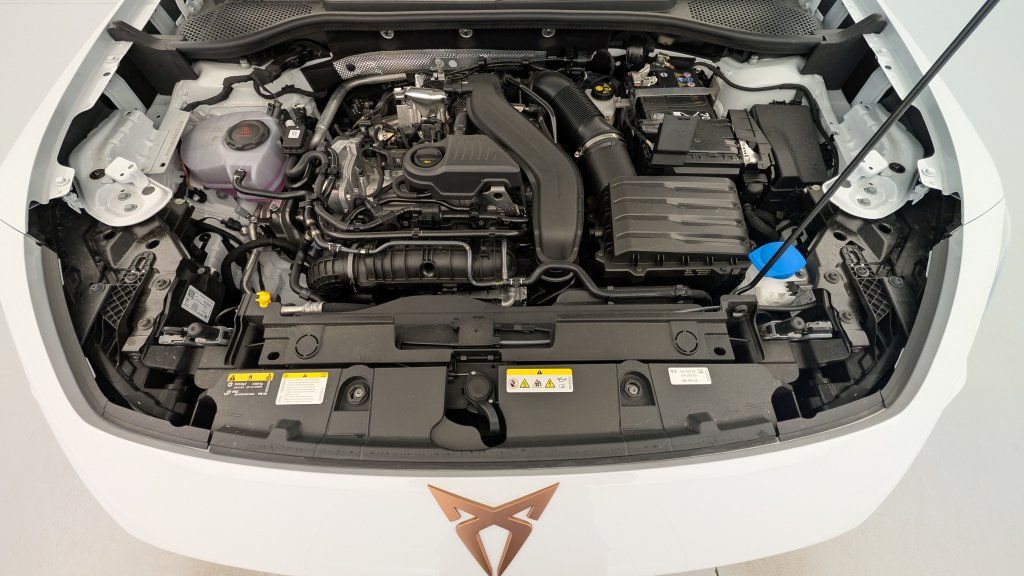 Photo véhicule 1 CUPRA Formentor nouveau 1.5 ETSI HYBRID 150 CH DSG7 V