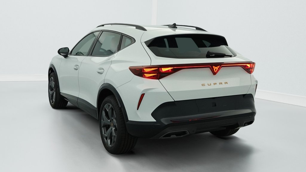 Photo véhicule 1 CUPRA Formentor nouveau 1.5 ETSI HYBRID 150 CH DSG7 V