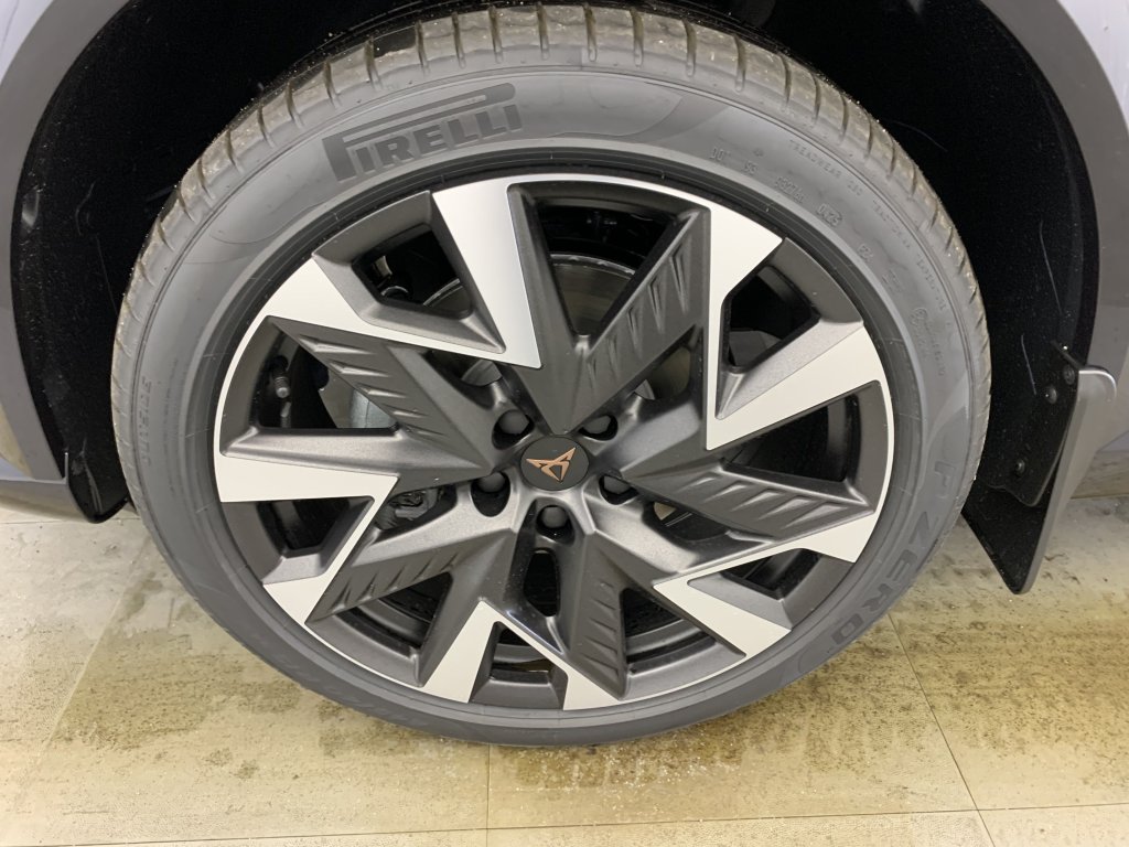 Photo véhicule 1 CUPRA Formentor nouveau 1.5 ETSI HYBRID 150 CH DSG7 V