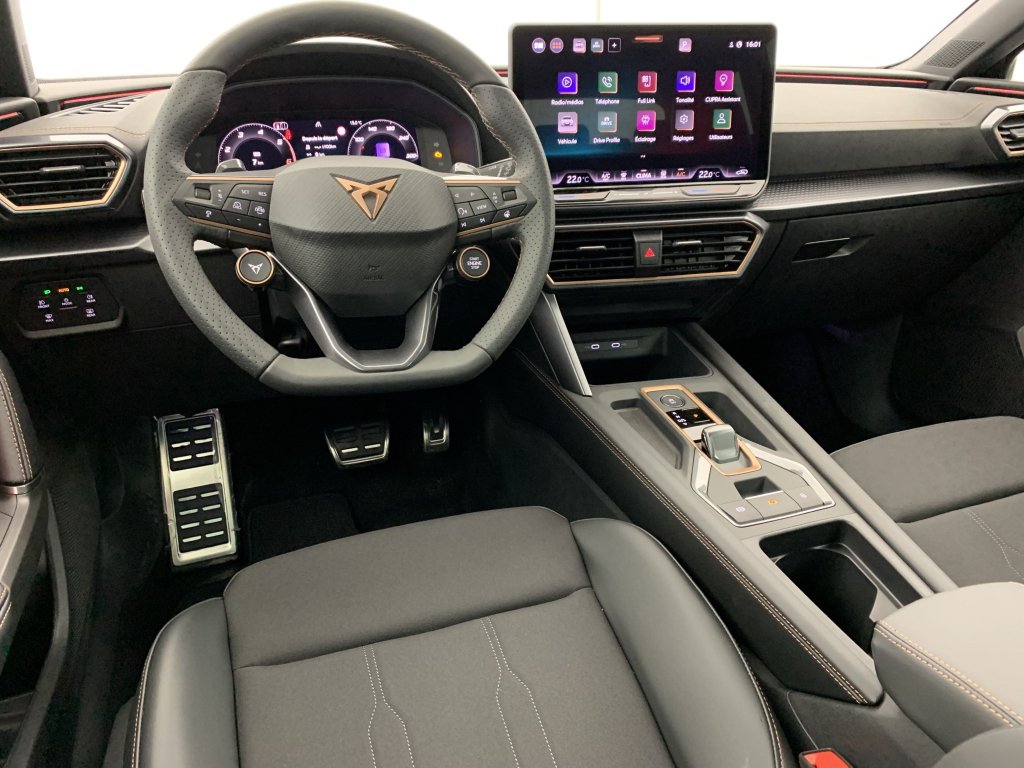 Photo véhicule 1 CUPRA Leon sportstourer nouvelle 2.0 TDI 150 CH DSG7 V