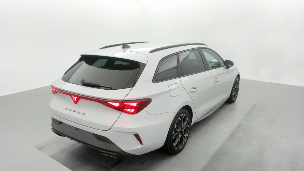 Photo véhicule 1 CUPRA Leon sportstourer nouvelle 2.0 TDI 150 CH DSG7 V