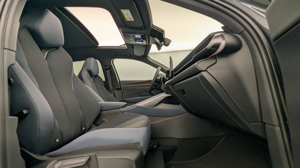 Photo véhicule 1 CUPRA Terramar 1.5 eTSI Hybrid 150 ch DSG7 V