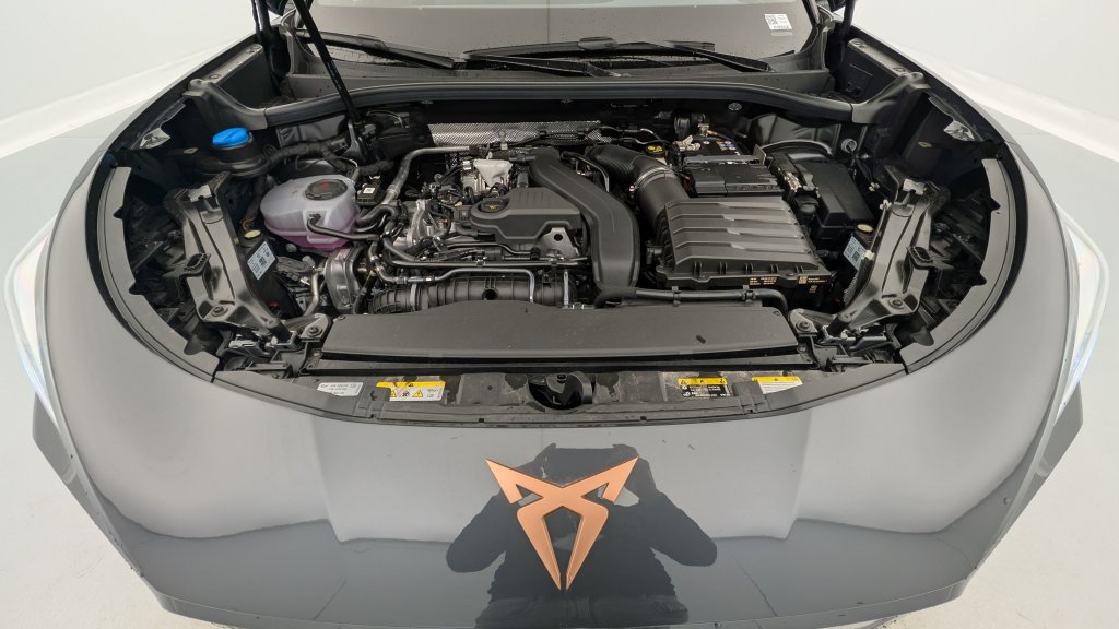 Photo véhicule 1 CUPRA Terramar 1.5 eTSI Hybrid 150 ch DSG7 V