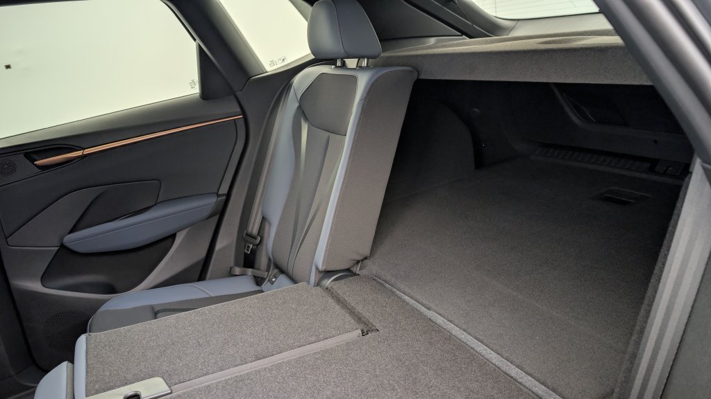 Photo véhicule 1 CUPRA Terramar 1.5 eTSI Hybrid 150 ch DSG7 V